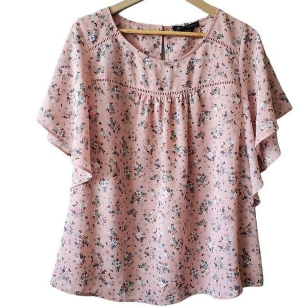 Love & Legend | Floral & Flouncy Ruffle Sleeve
